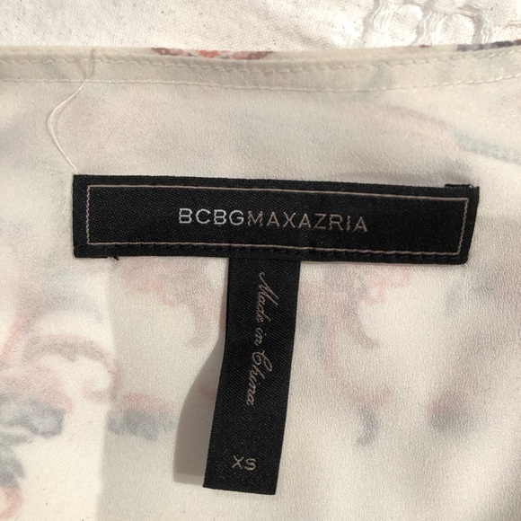 Stunning BCBG long sleeve dress! - Picture 2 of 5